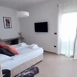 Olive Villa