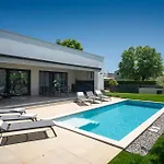 Olive Villa