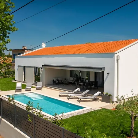 Olive Villa Porec